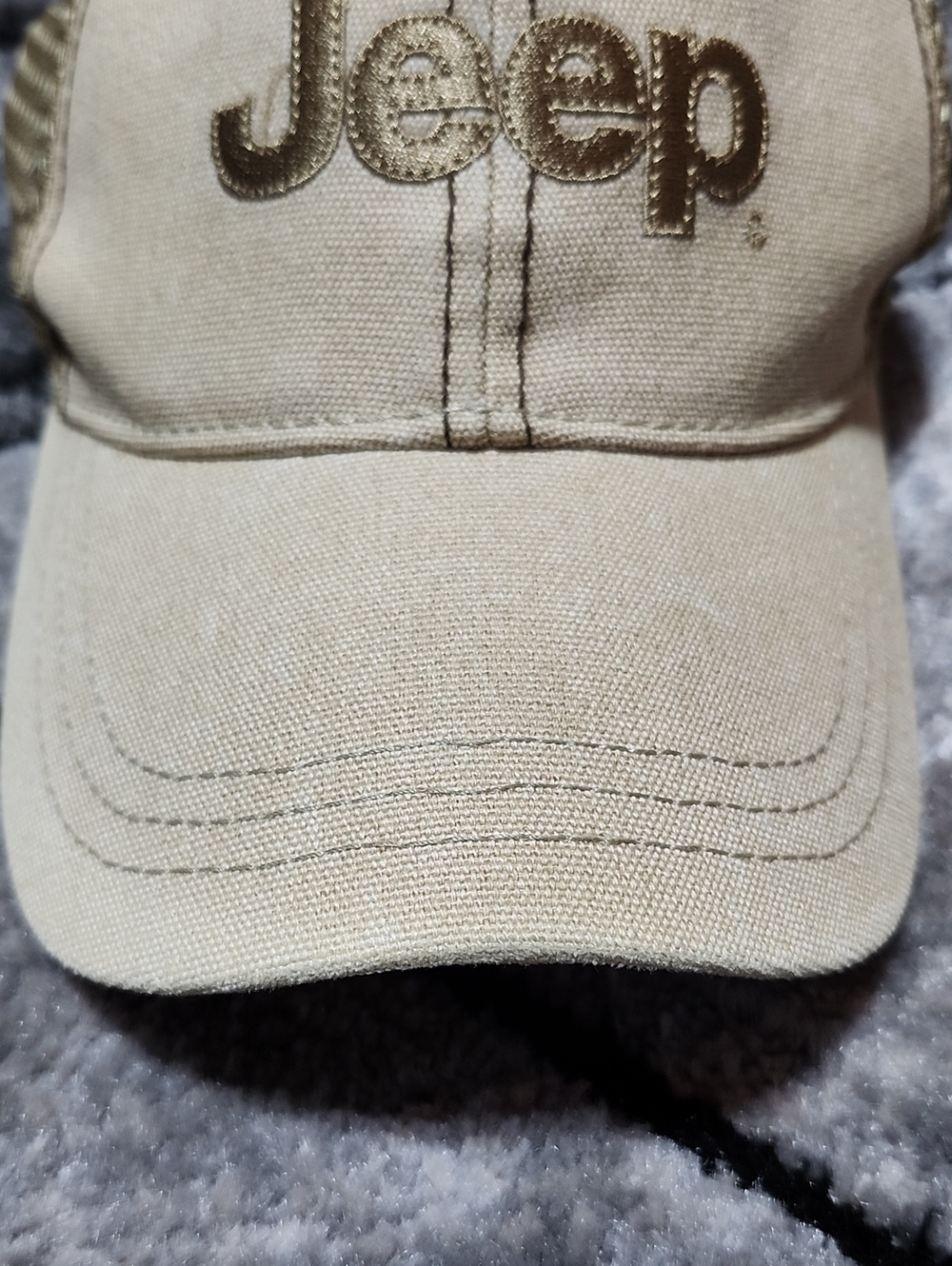 JEEP EMBROIDERED TAN/KHAKI MESH TRUCKER CAP HAT - Picture 3 of 11